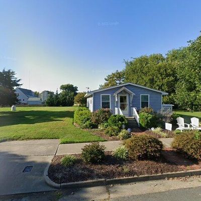 312 Jefferson Ave, Cape Charles, VA 23310