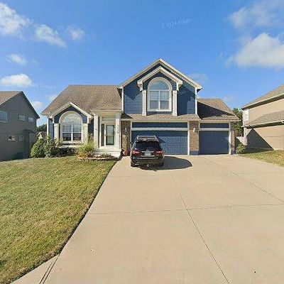 3128 Sw Damon Ln, Lees Summit, MO 64082