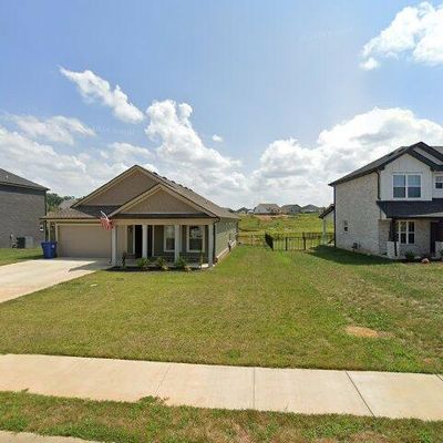 316 Frontier Dr, Clarksville, TN 37043