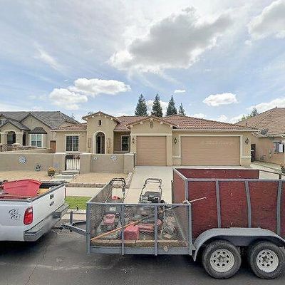 3164 Prescott Ave, Clovis, CA 93619