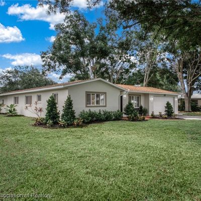 317 Blossom Dr, Sebring, FL 33876