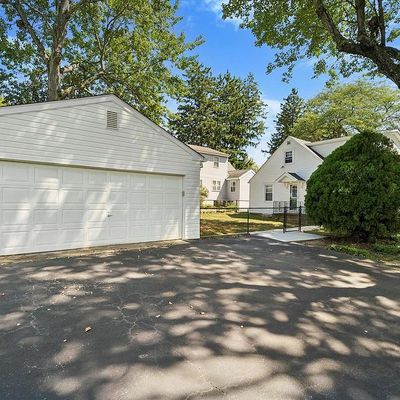 318 Third Ave, Newtown Square, PA 19073