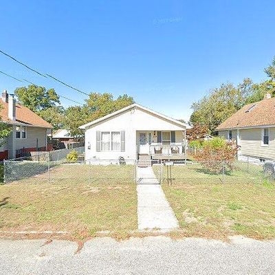 318 W Race St, Millville, NJ 08332