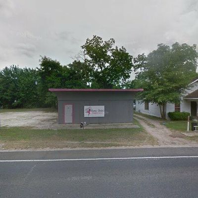 319 N Robb Dr, Trinity, TX 75862