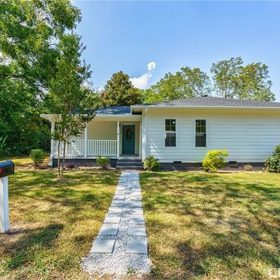 323 Sixth St, Statham, GA 30666