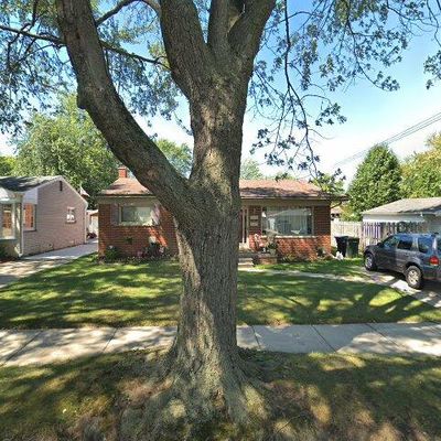 32431 Greenlawn St, Saint Clair Shores, MI 48082