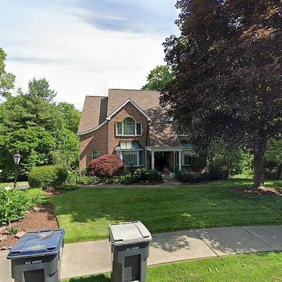 326 Heather Hill Dr, Gibsonia, PA 15044