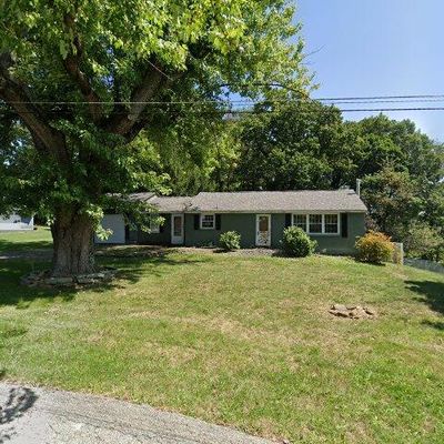 329 Circle Dr, Delmont, PA 15626