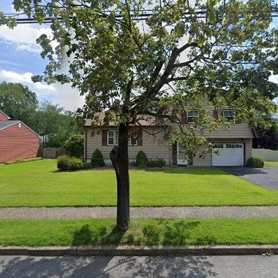 33 Crescent Rd, Wanaque, NJ 07465