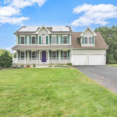 33 Skinner Rd, Broad Brook, CT 06016