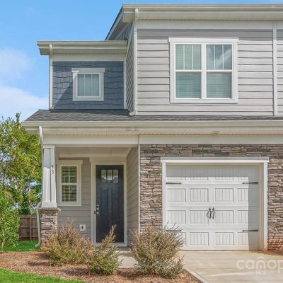 33 Woodsdale Place, Concord, NC 28025