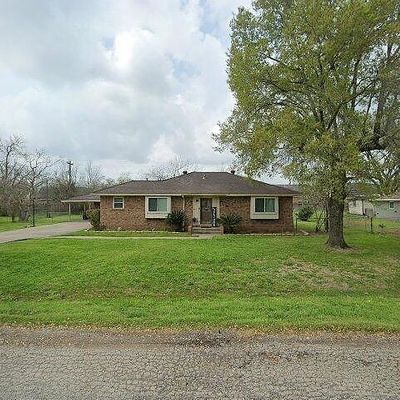 331 Croom Dr, Wharton, TX 77488