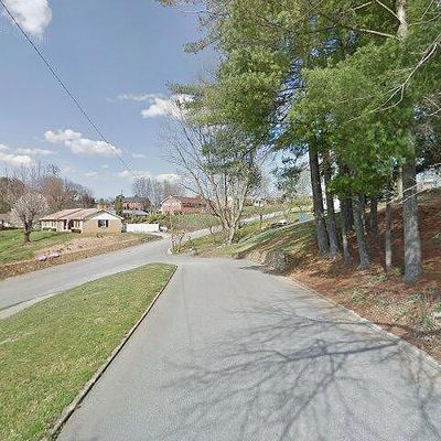 331 Haywood Dr, Canton, NC 28716