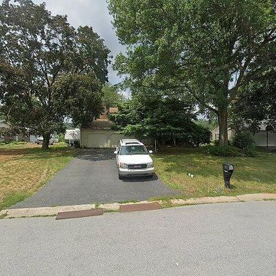 331 Richland Dr, Lancaster, PA 17601