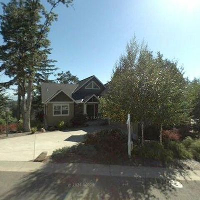 3321 Bentley Ave, Eugene, OR 97405