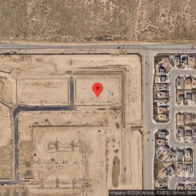 3323 Topaz Ln, Lancaster, CA 93535