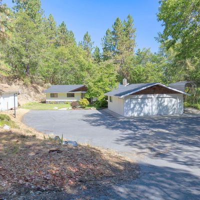 333 Sky Way, Grants Pass, OR 97527