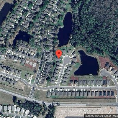 2921 Canary Ln, Tavares, FL 32778