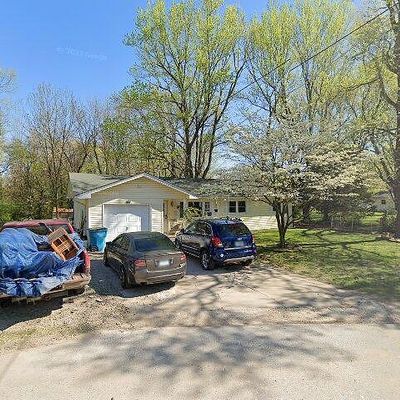 2931 E Southeast Cir, Springfield, MO 65802