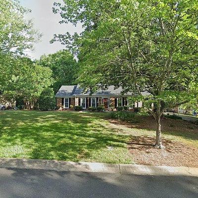 2936 Hinsdale St, Charlotte, NC 28210