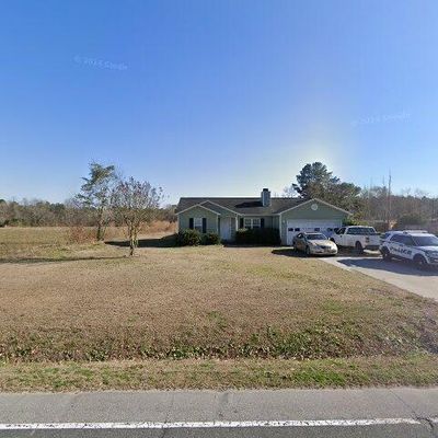 295 Five Mile Rd, Richlands, NC 28574