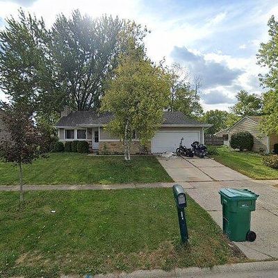 2 S224 Continental Dr, Warrenville, IL 60555