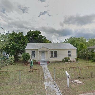 3 Boland Pl, Pensacola, FL 32505