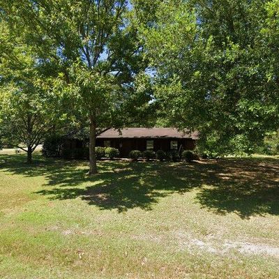 3 Lucy Rd, Laurel, MS 39443