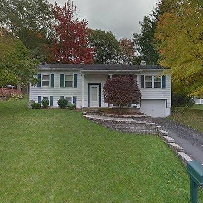 3 Valley View Dr, Mountain Top, PA 18707