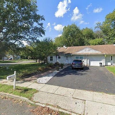 3 Wyndmoor Dr, East Windsor, NJ 08520