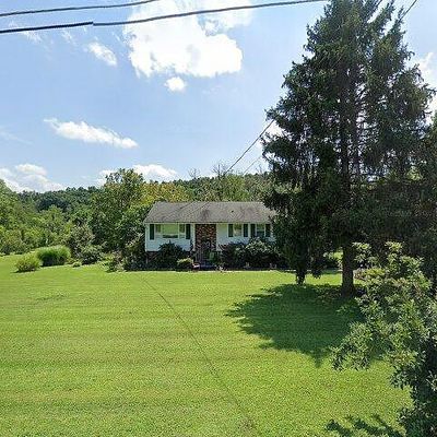 300 Stone Church Rd, Grindstone, PA 15442