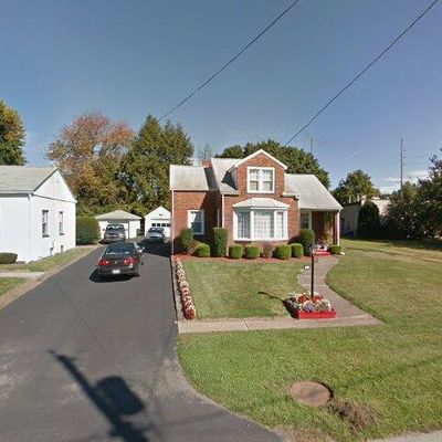 300 W Elizabeth St, New Castle, PA 16105