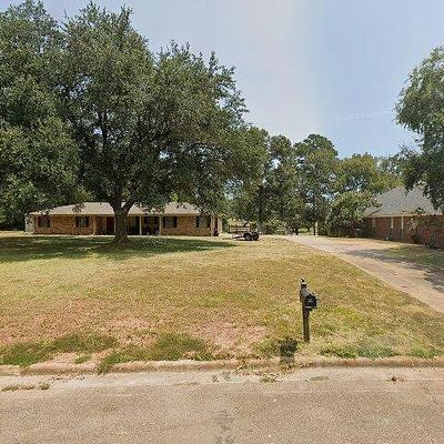 301 Kent Dr, Pittsburg, TX 75686