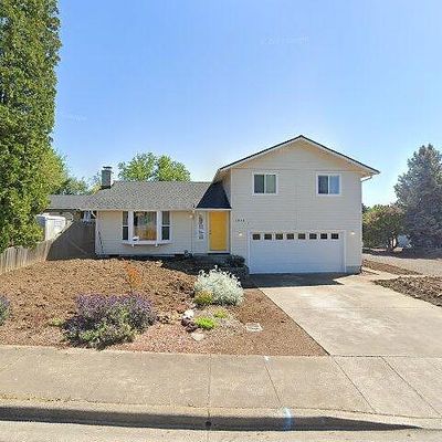 3024 Timothy Ave, Medford, OR 97504