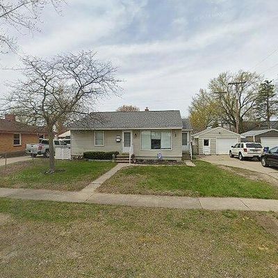 3029 Eastland Rd, Muskegon, MI 49441