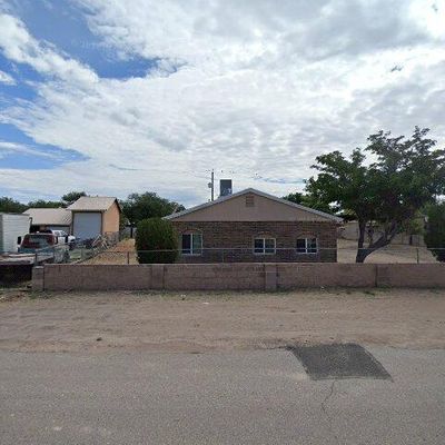 3038 Dover Rd Sw, Albuquerque, NM 87105