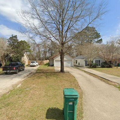 30494 Fairway View Dr, Denham Springs, LA 70726