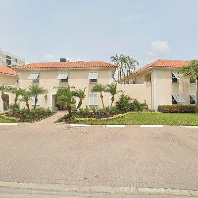 3070 Gulf Shore Blvd N #104, Naples, FL 34103