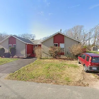 36 Acorn Dr, Randolph, MA 02368