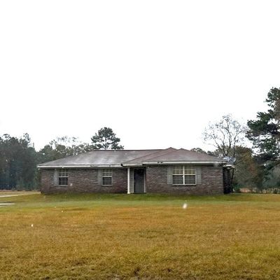 36 Sapsucker Ct, Poplarville, MS 39470