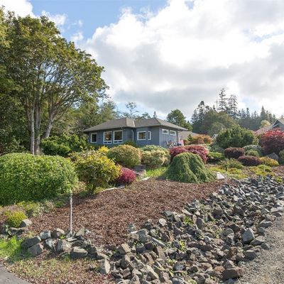 360 Colman Dr, Port Townsend, WA 98368