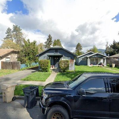 362 Sw K St, Grants Pass, OR 97526