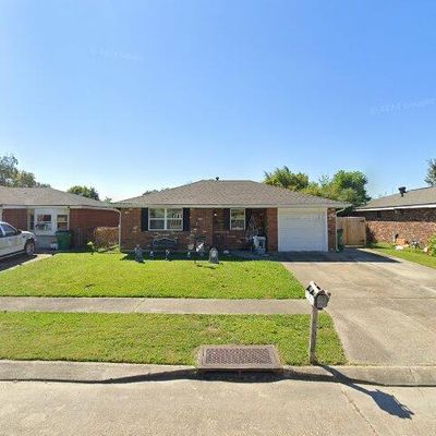 369 Blossom Ct, Westwego, LA 70094