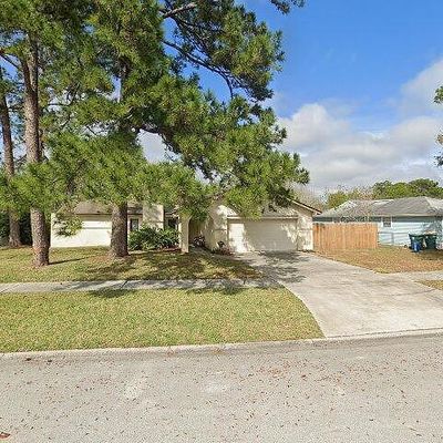 3703 Foxcroft Rd, Jacksonville, FL 32257