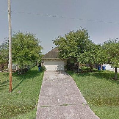 3719 Nichols Ave, Dickinson, TX 77539