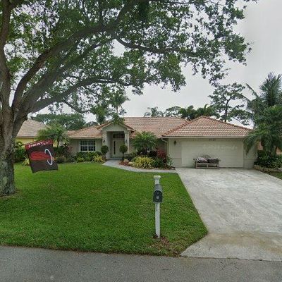 3720 Beachwood Dr, Delray Beach, FL 33445