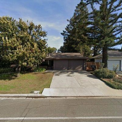 3724 W Mill Creek Dr, Visalia, CA 93291