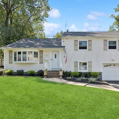 38 Laurel Pl, West Caldwell, NJ 07006