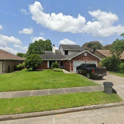 3812 Redbud Dr, La Porte, TX 77571