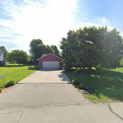 3890 Thornapple Rd, Slinger, WI 53086